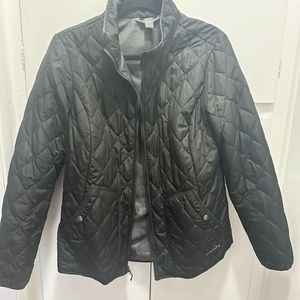 Black Eddie Bauer thin puffer jacket
